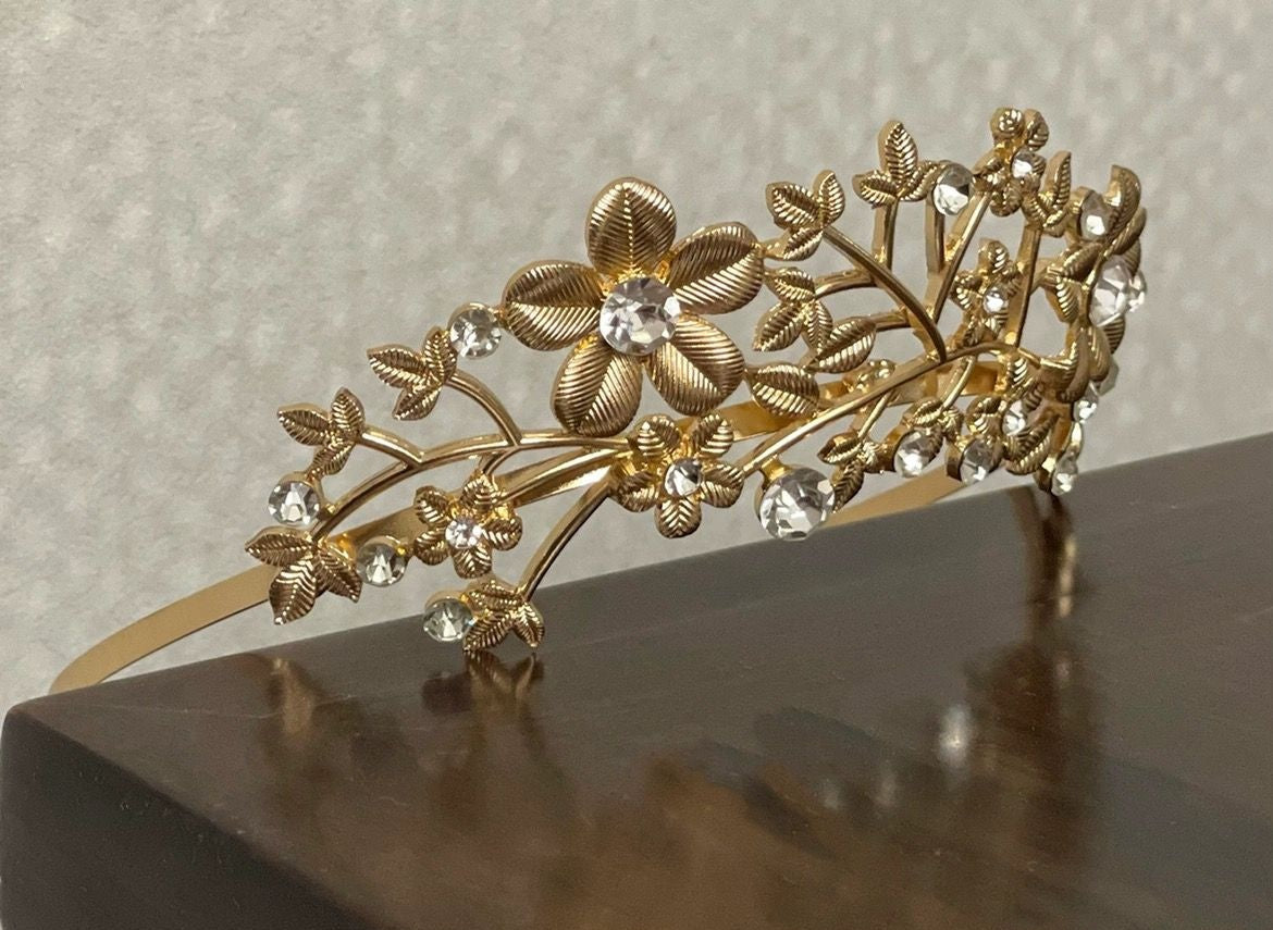 Delancey Royal Lady crown