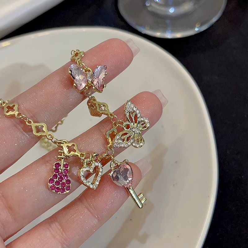 Diaries bracelets