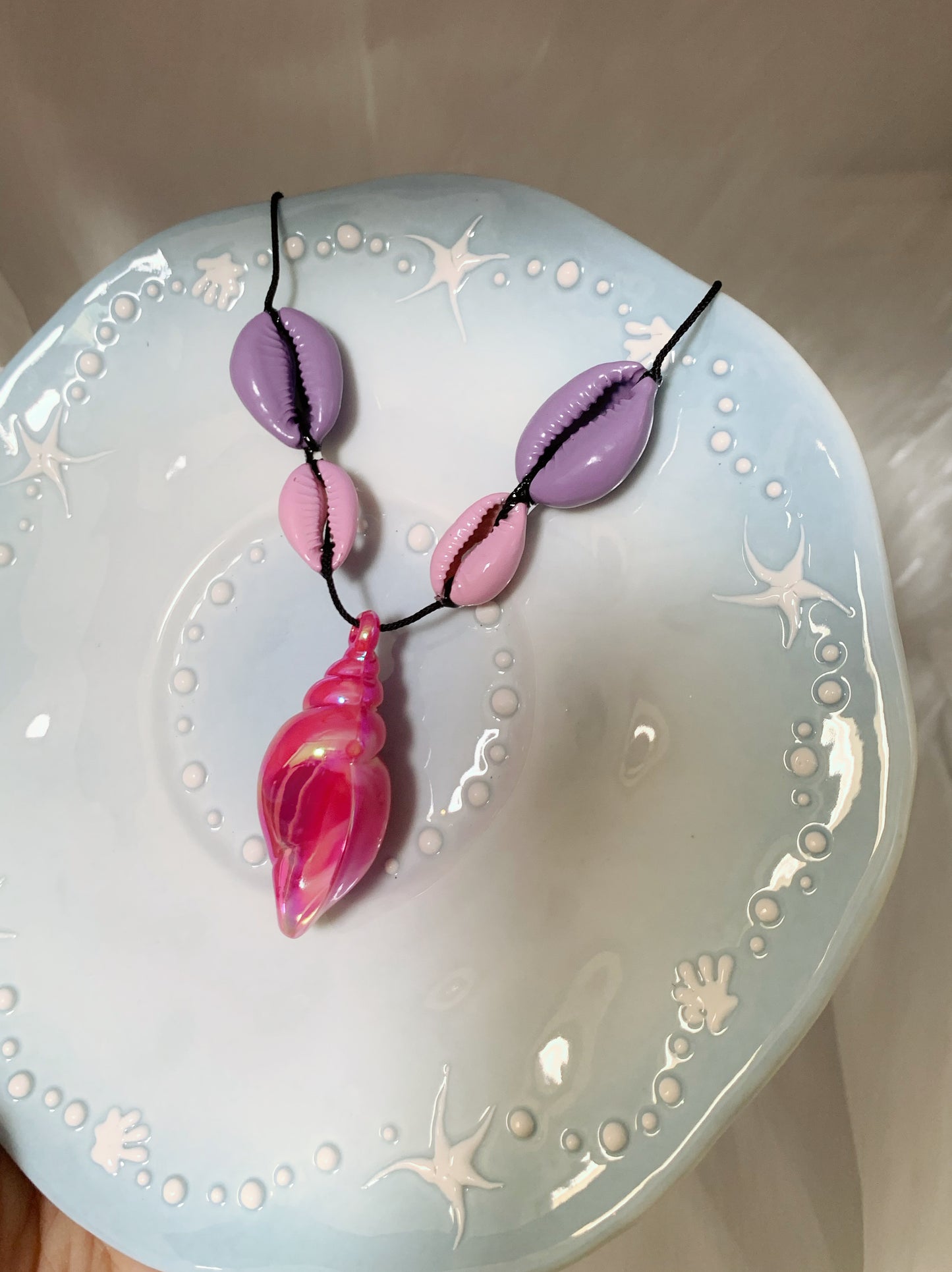 Mermaid tale conch necklace