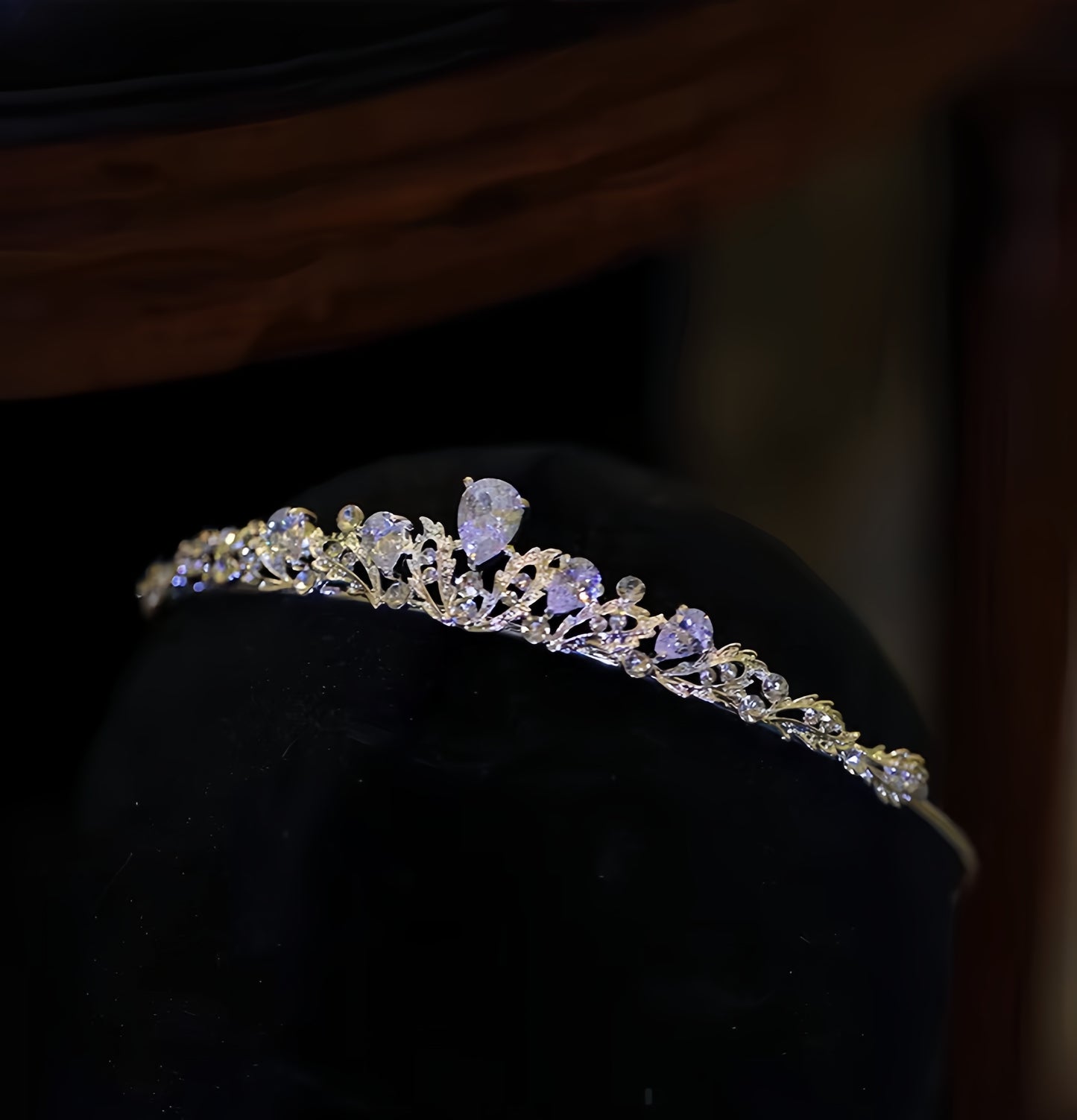 Thin crown