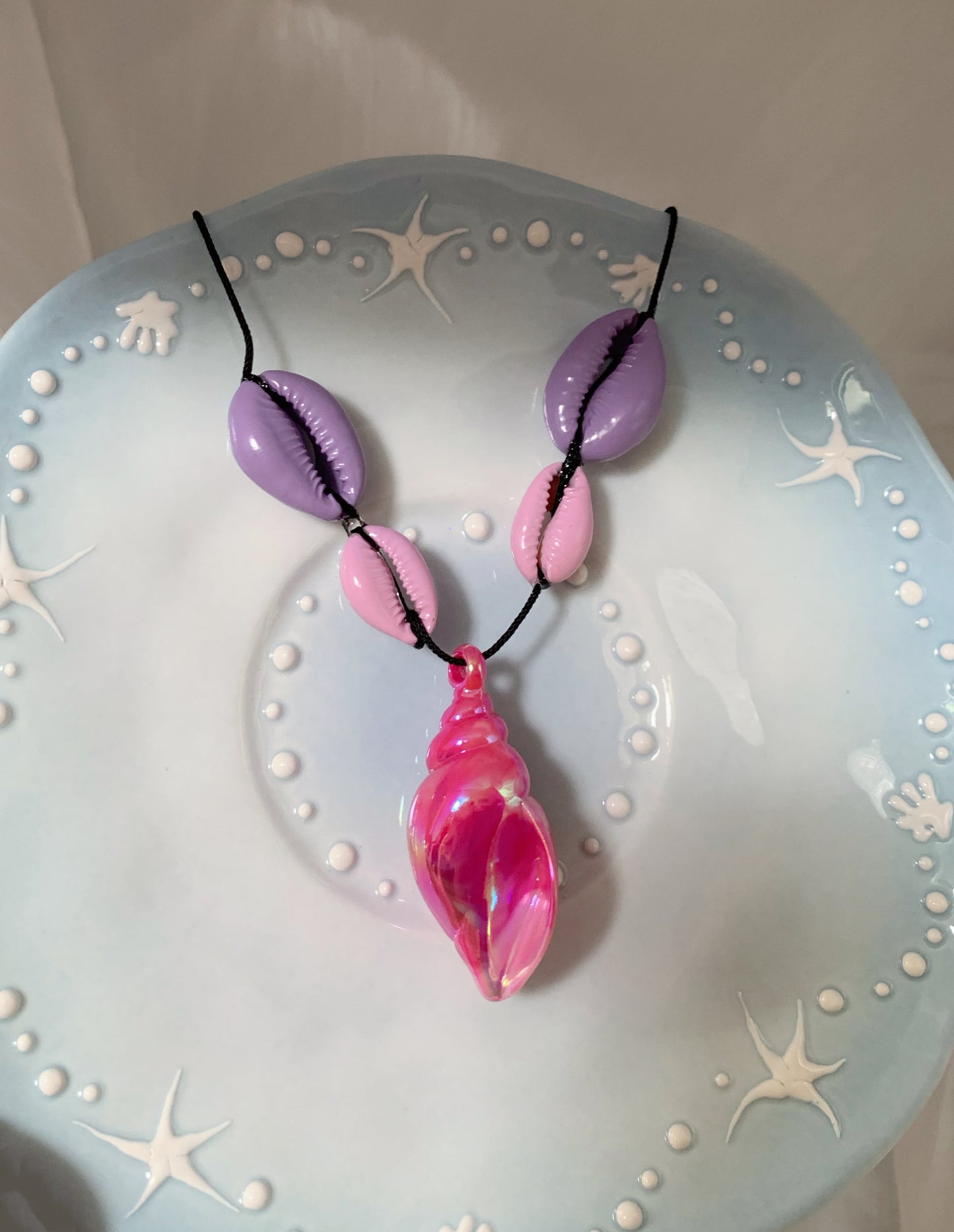Mermaid tale conch necklace