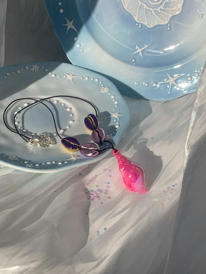 Mermaid tale conch necklace