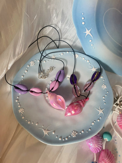 Mermaid tale conch necklace