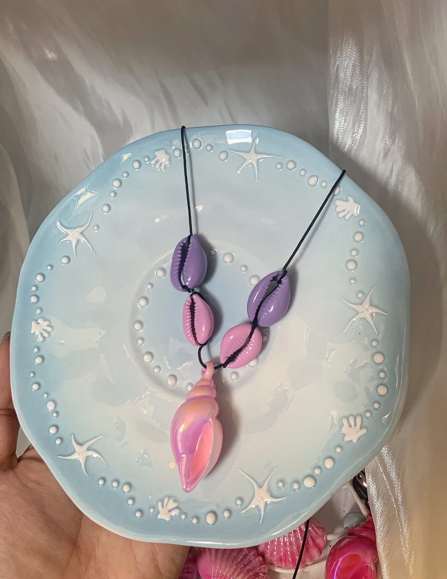 Mermaid tale conch necklace