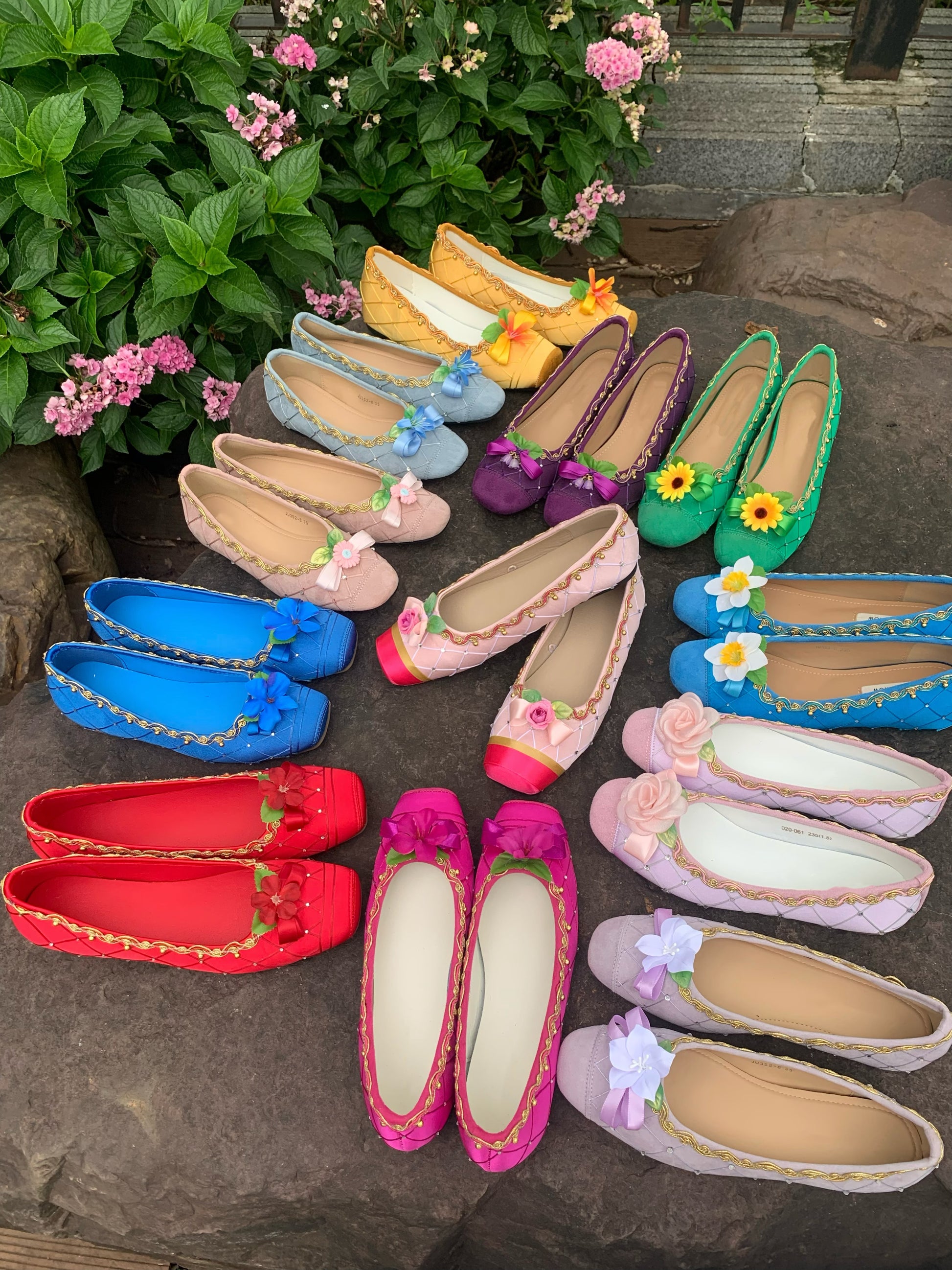 12 dancing princess shoes