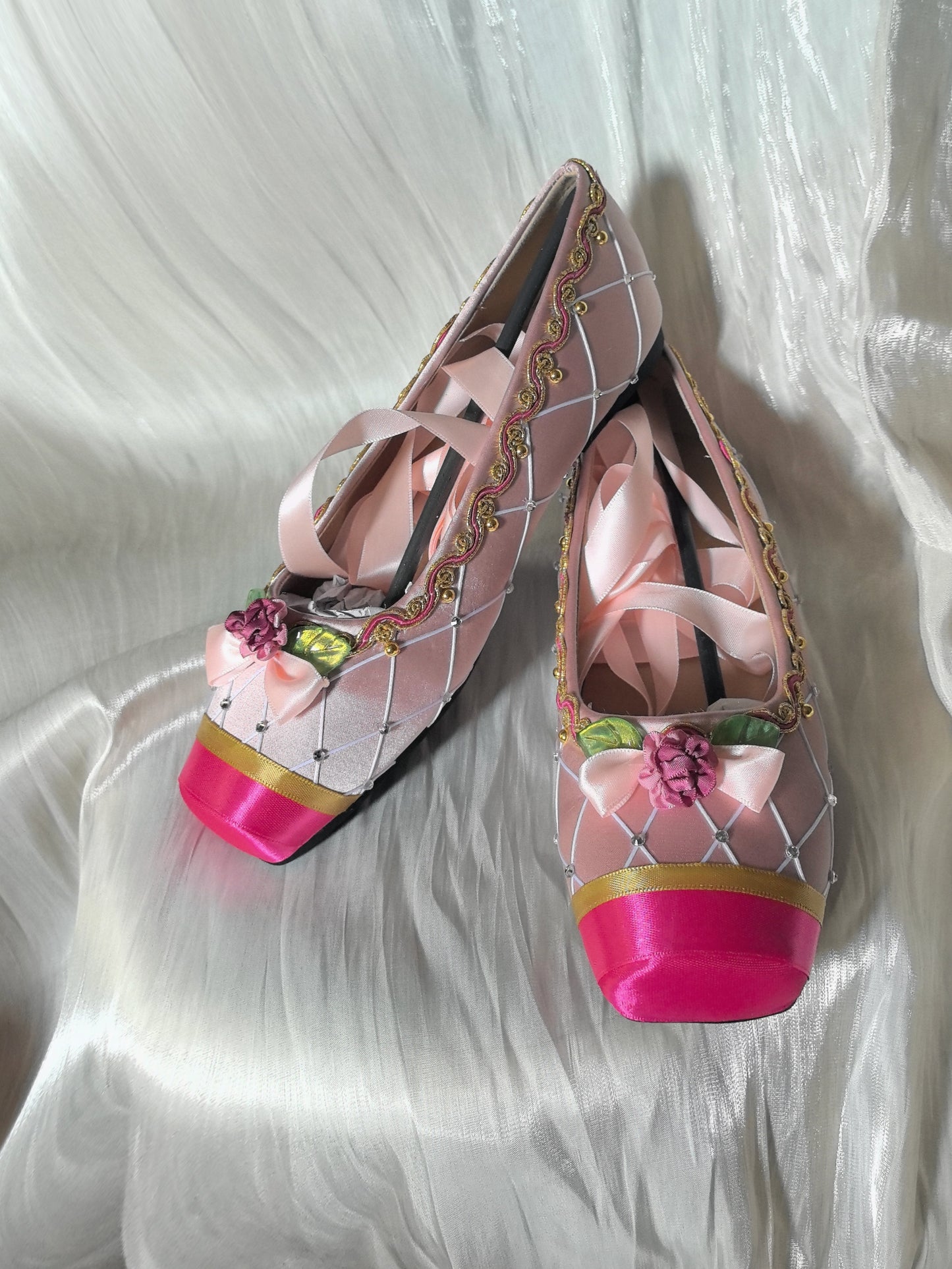 12 dancing princess shoes